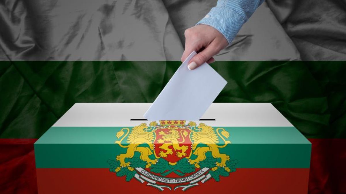 Анализ: Как и с кой политическите сили влизат в битката за нов парламент