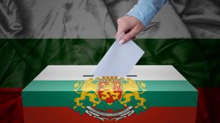 Анализ: Как и с кой политическите сили влизат в битката за нов парламент