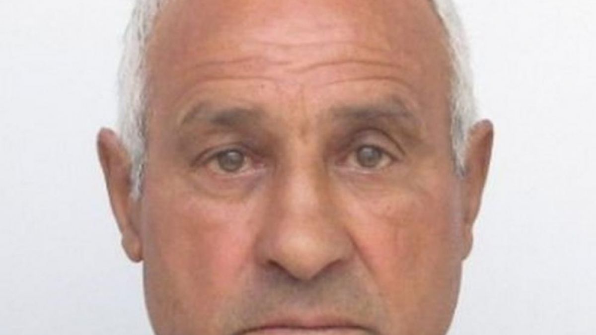 Виждали ли сте този мъж, полицията го търси под дърво и камък СНИМКА