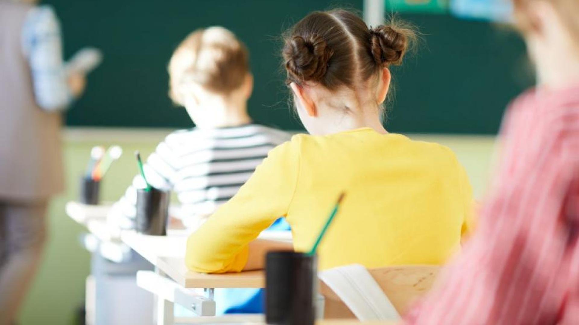 Ето кои класове ще учат присъствено в следващите две седмици