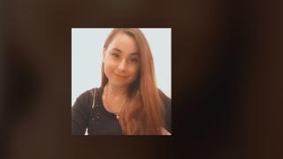 Красива ученичка изчезна мистериозно край морето СНИМКА