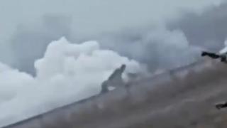 Военен самолет с граничари се разби в Казахстан ВИДЕО