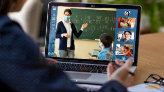 Родители скочиха срещу онлайн обучението, готвят...