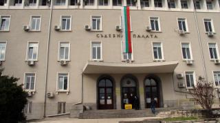Възрастен перверзник свали гащичките на 11-годишна в Стара Загора и...