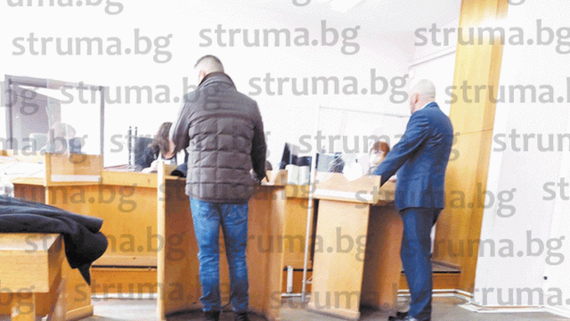 Пълен шок! Ето как се появи в съда Каплата, подозиран за изчезването на Янек СНИМКИ