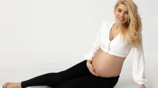 Бременната Ева Веселинова сподели за големи мъки СНИМКА