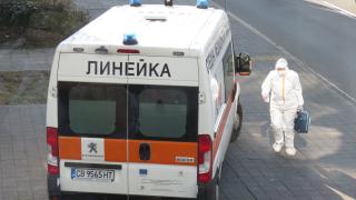 Бургас пред колапс: Ковид отделенията напълнени до пръсване