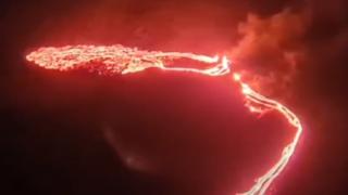 Нов непроизносим вулкан изригна в Исландия ВИДЕО