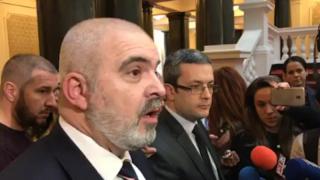 Маноил Манев захапа президента заради шпионския скандал 