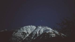 Среднощна драма с турист в Рила, районът е пълен със спасители