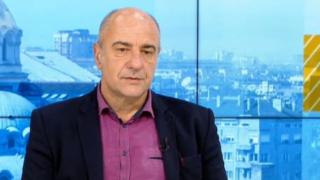 Доц. Киров: По-добре е да си сложиш К-19 ваксина, отколкото...