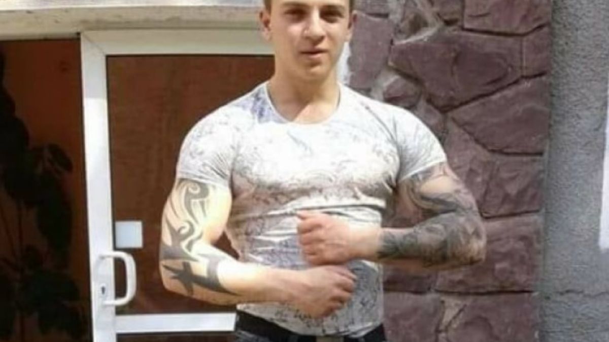 Стъки взриви мрежата с коментар на екшъна с полицаите и бития дрогиран джигит в Казанлък СНИМКА