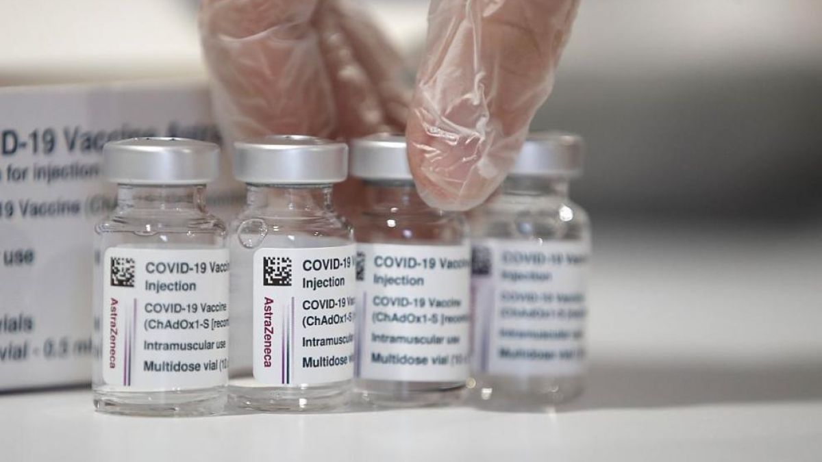 Все повече хора желаят да се ваксинират с AstraZeneca