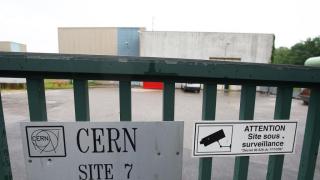 Учен от ЦЕРН: Разтреперихме се и не повярвахме на очите си, когато видяхме резултатите