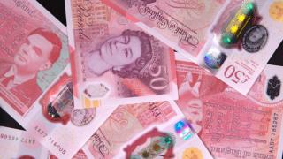 Bank of England пусна нова банкнота от 50 паунда СНИМКИ