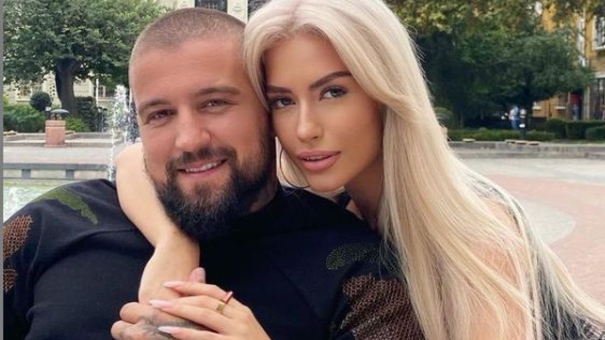 Тита приключи с ММА боеца, а причината е смайваща СНИМКИ