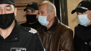 Първи СНИМКИ на "резидента" от шпионския скандал в съда, решава се съдбата му