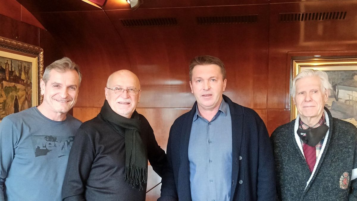 Новата песен на Данчо Караджов: „Една соната” – оазис сред пандемията ВИДЕО