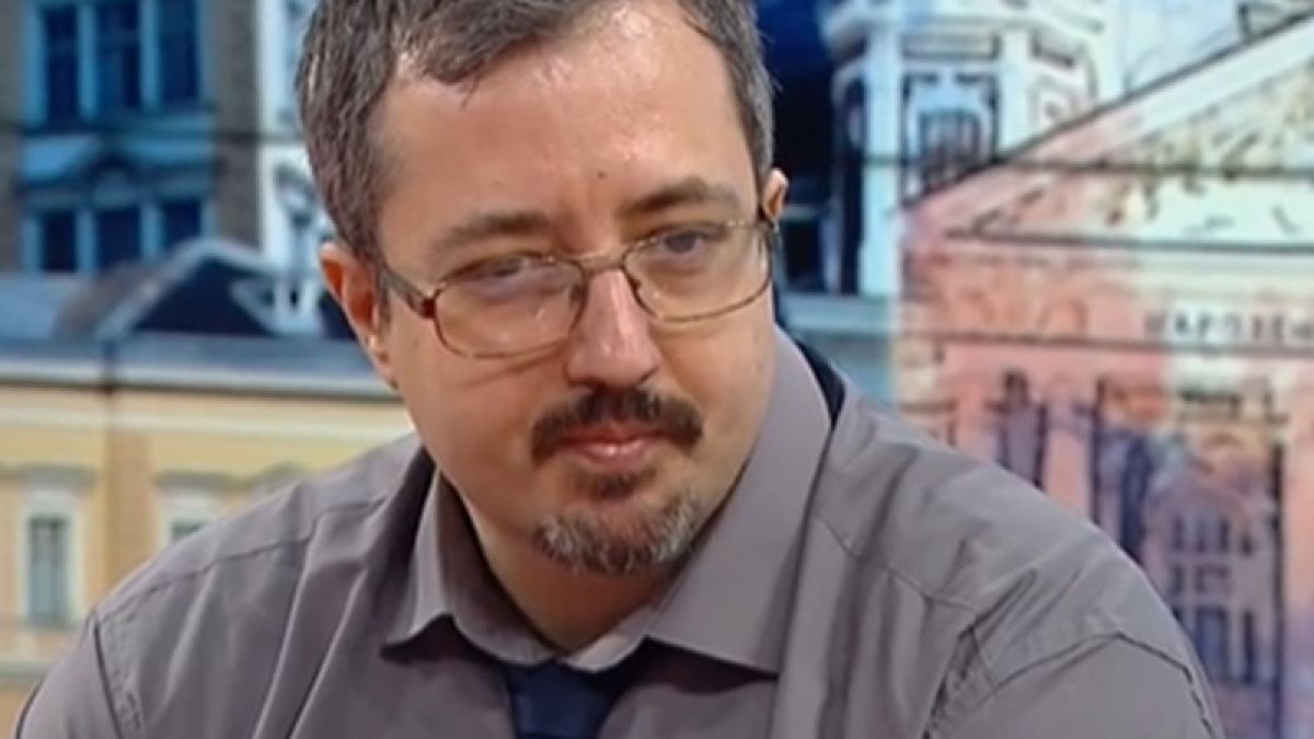 Математикът Томов: Ако отворим страната, може да стане страшно