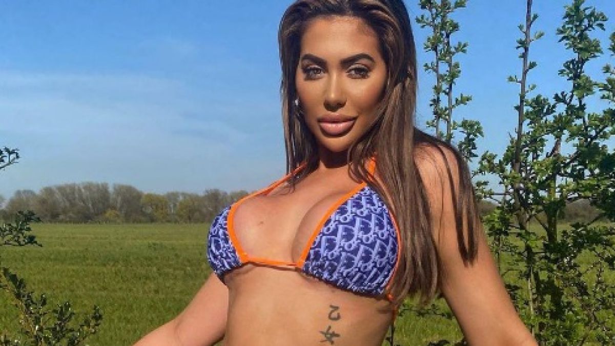 Блогърка се изфука с бразилско дупе, феновете я попиляха СНИМКИ 18+