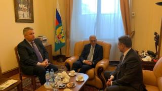 Обвиненият в шпионаж Малинов подписа пътна карта с партията на Путин