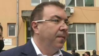 Министър Ангелов даде своя вот и каза кое е единственото спасение от пандемията