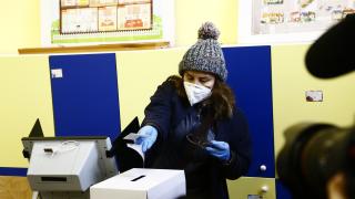 ЦИК обмисля в определени секции да има проверки на машинния вот