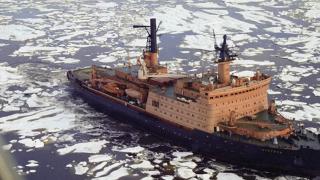 Блокадата на Суецкия канал напомни на света за друг изгоден маршрут