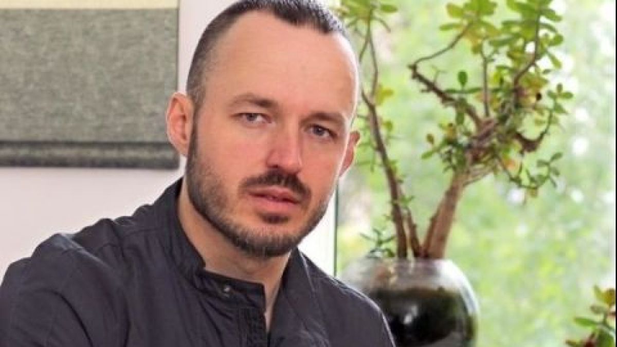 Доц. Стойчев обясни защо претенциите на Слави за премиер са твърде пресилени