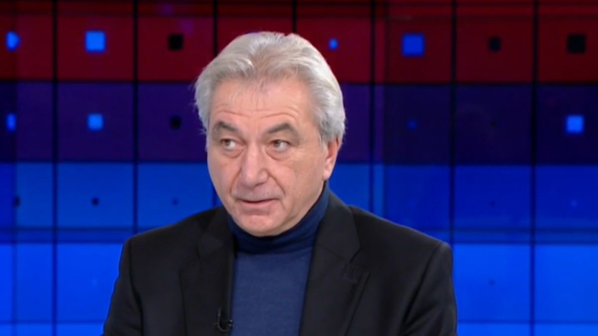 Политологът Карадимов посочи каква ключова позиция заема БСП, въпреки поражението 