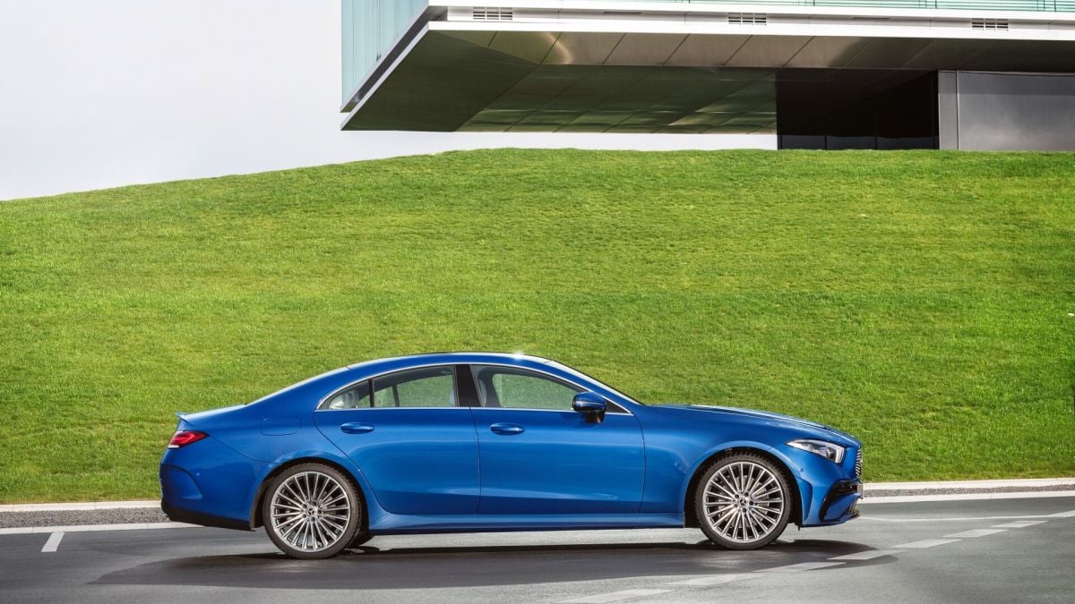 Новият разкошен Mercedes CLS се е променил отвън и в салона СНИМКИ