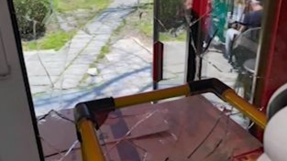 Изпотрошиха и обраха заведение в Пловдив за трети път ВИДЕО