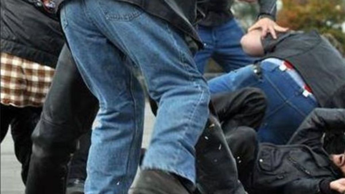 Екшън на Е-79: Писаха акт на шофьор, а той го скъса и нападна полицаите 