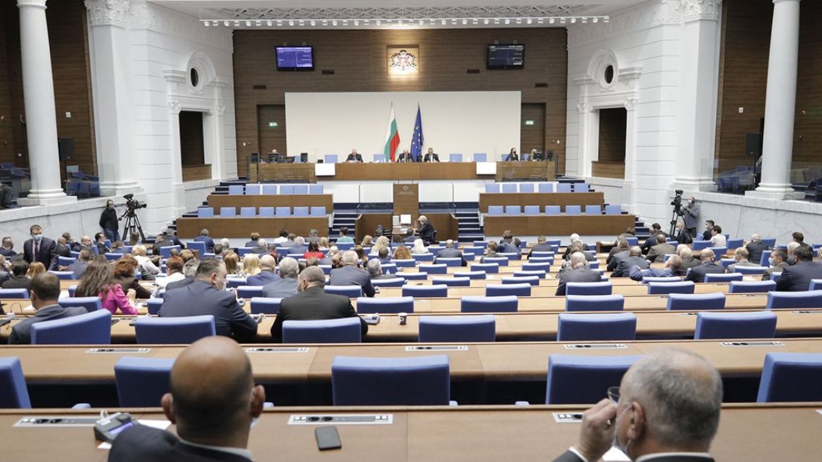 „Истанбулско“ и про-македонско мнозинство в НС?
