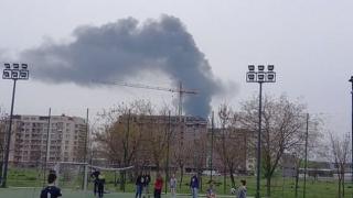 Голям пожар край Пловдив, хвърчат пожарни СНИМКИ