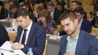 Промяна: Законово изискване вади шефове на фирми от местните парламенти