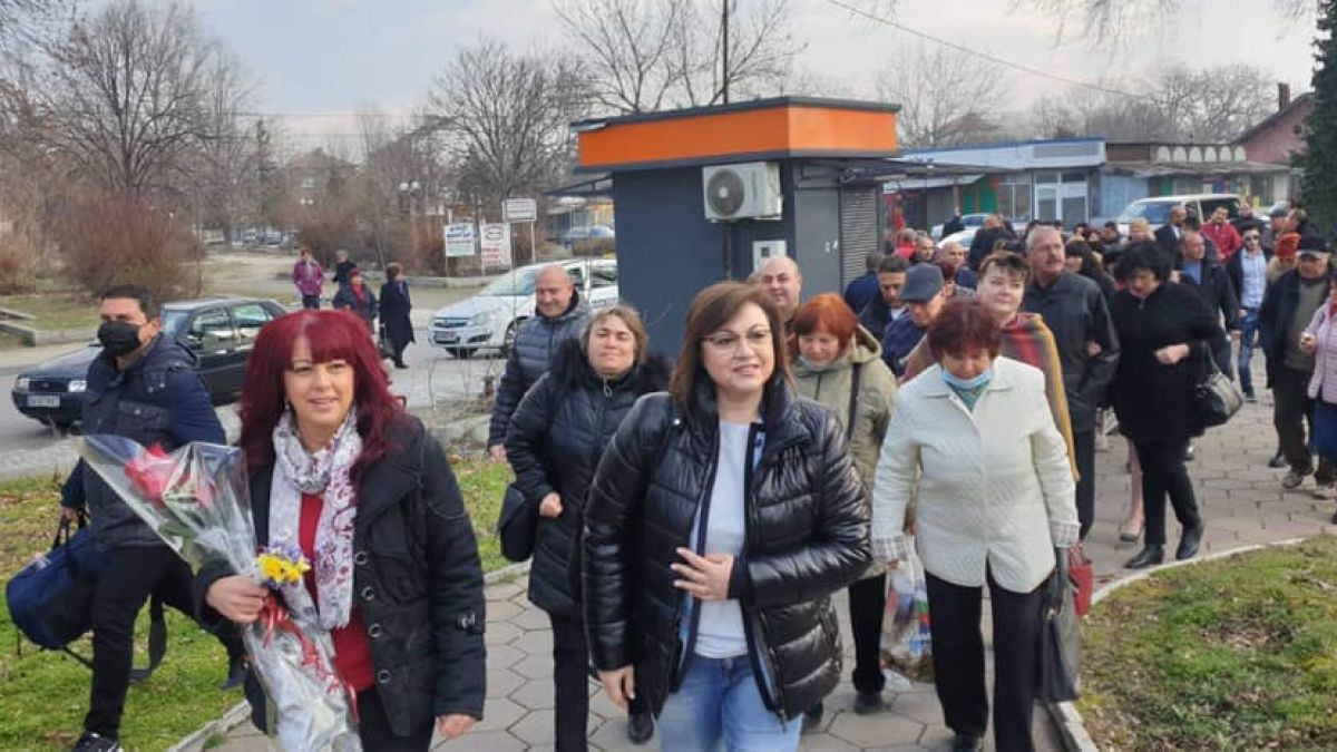 Нинова: Внесохме мораториум върху продажби на общински болници