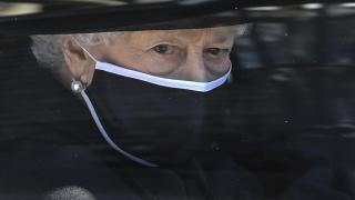 Кралица Елизабет II за пръв път от 7 десетилетия...