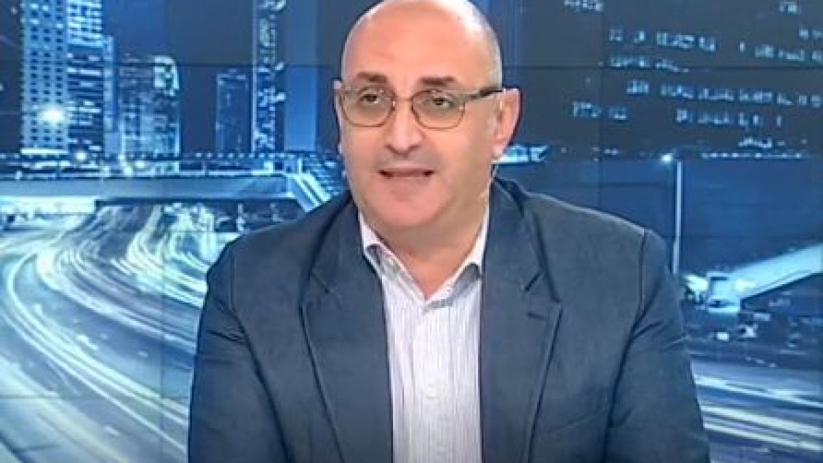 Дипломат: В парламента ври и кипи, а не виждат какво става на километър от българската морска граница