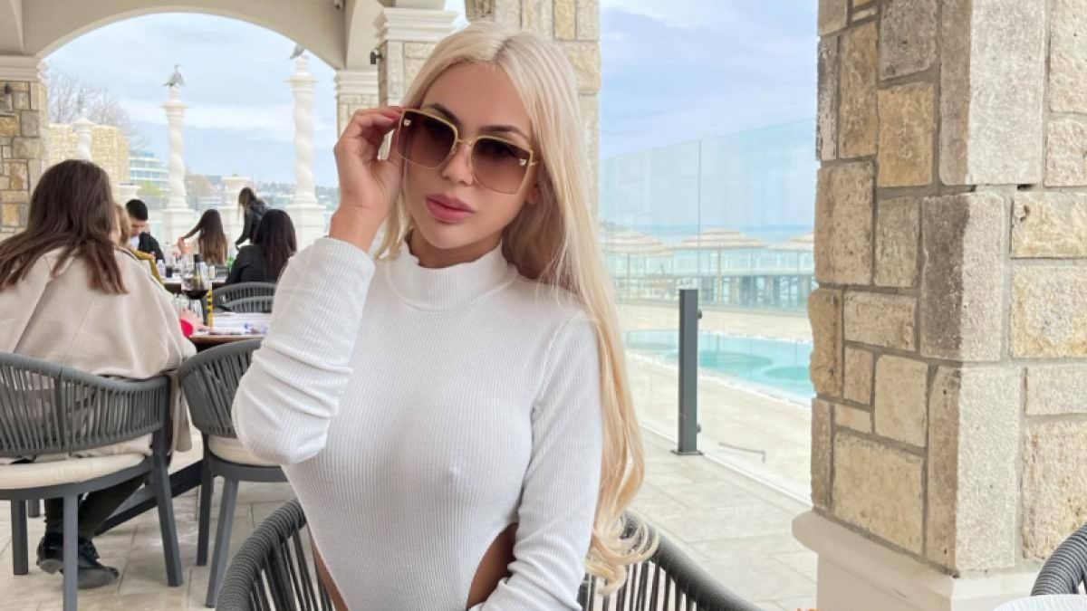Михаела Тодорова се изнесе да живее на морето СНИМКИ