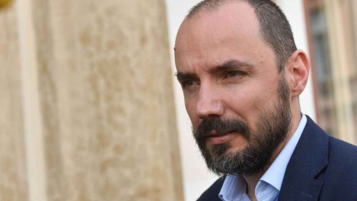 Хърватски вицепремиер си сложи 2 дози на "Пфайзер" и пипна К-19