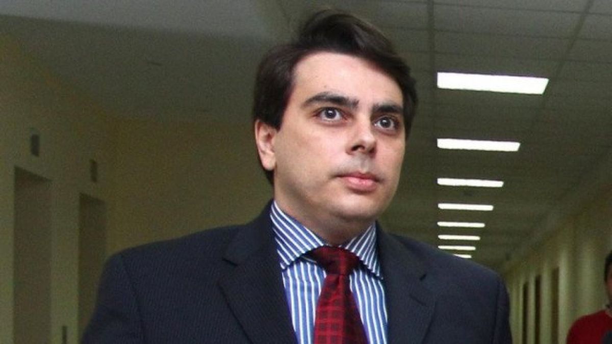 Радев включва ексминистър възпитаник на Харвард в служебния кабинет СНИМКА