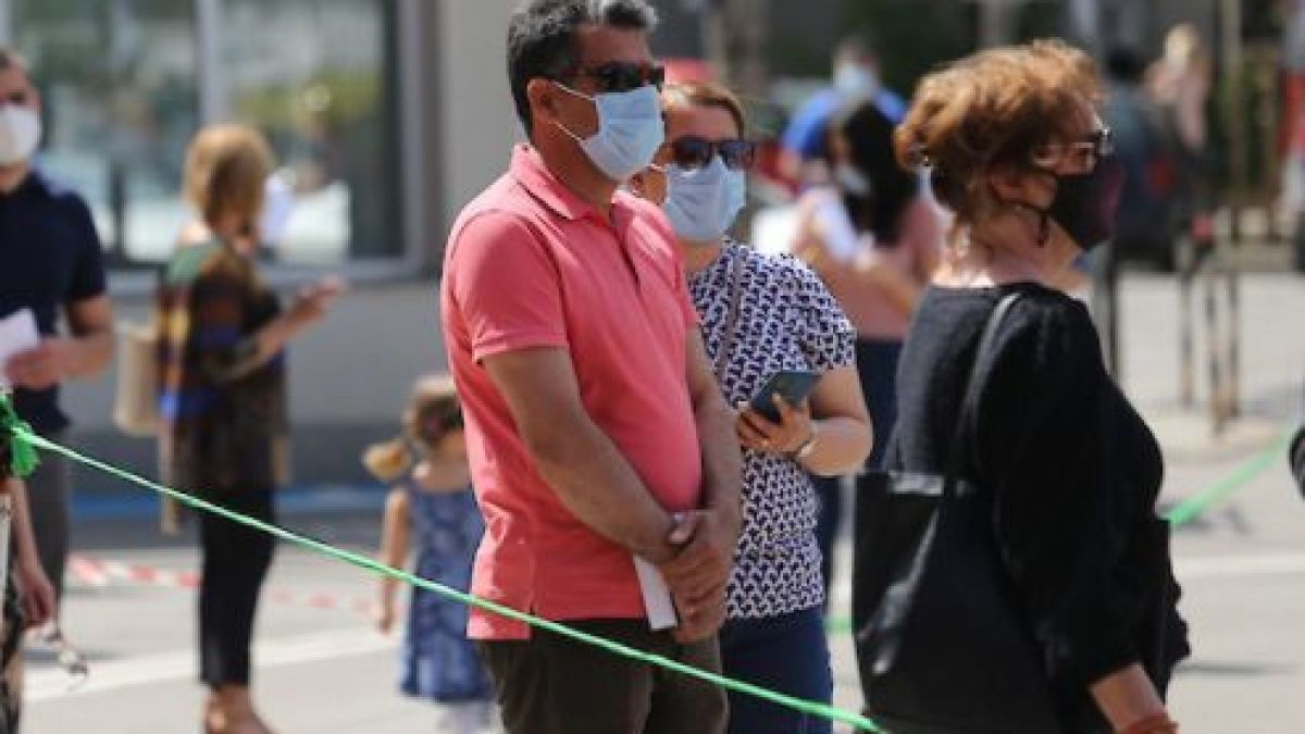 Не е за вярване какво се случва пред столичните болници заради зелените коридори ВИДЕО