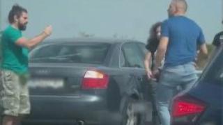 Страшен ад на "Тракия"! Чуват се крясъци, шофьорите в потрес ВИДЕО 