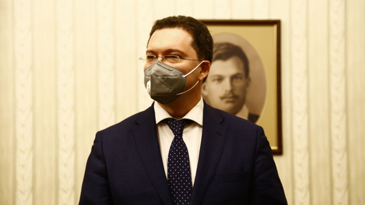 Политолози прогнозират трудни времена за ГЕРБ 