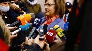 Няма да повярвате какво направи Корнелия Нинова СНИМКА