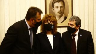 ИТН гушнаха тлъсти пачки от дарения, ето колко са прибрали ДБ и "Мутрите"