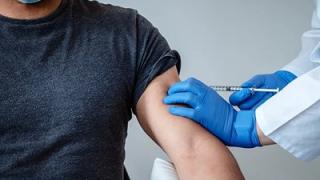 Дават бонуси за столичните учители, които се ваксинират