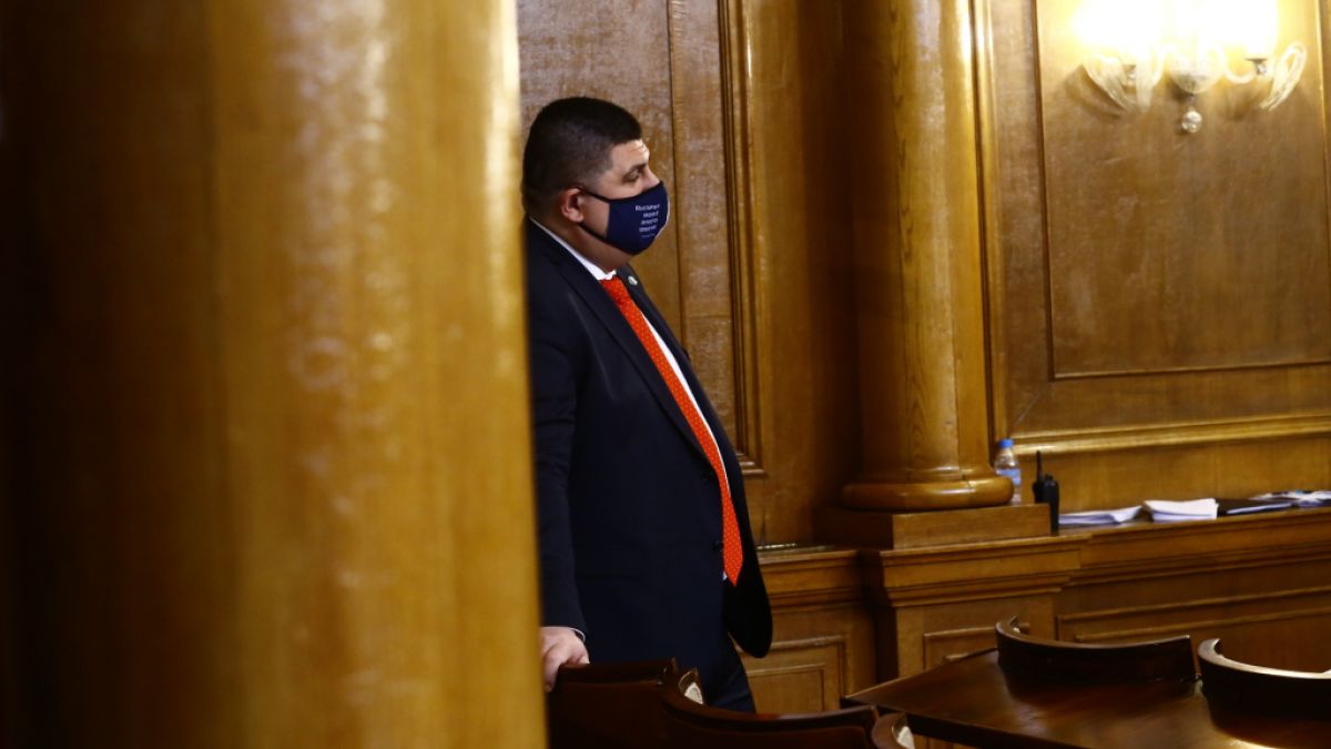 Светло бъдеще: И Иво Мирчев от ДБ ще строи магистрала, за да спаси...