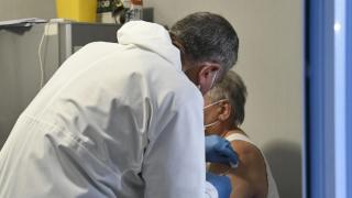Имунолог посочи кога хората да се изследват за антитела 